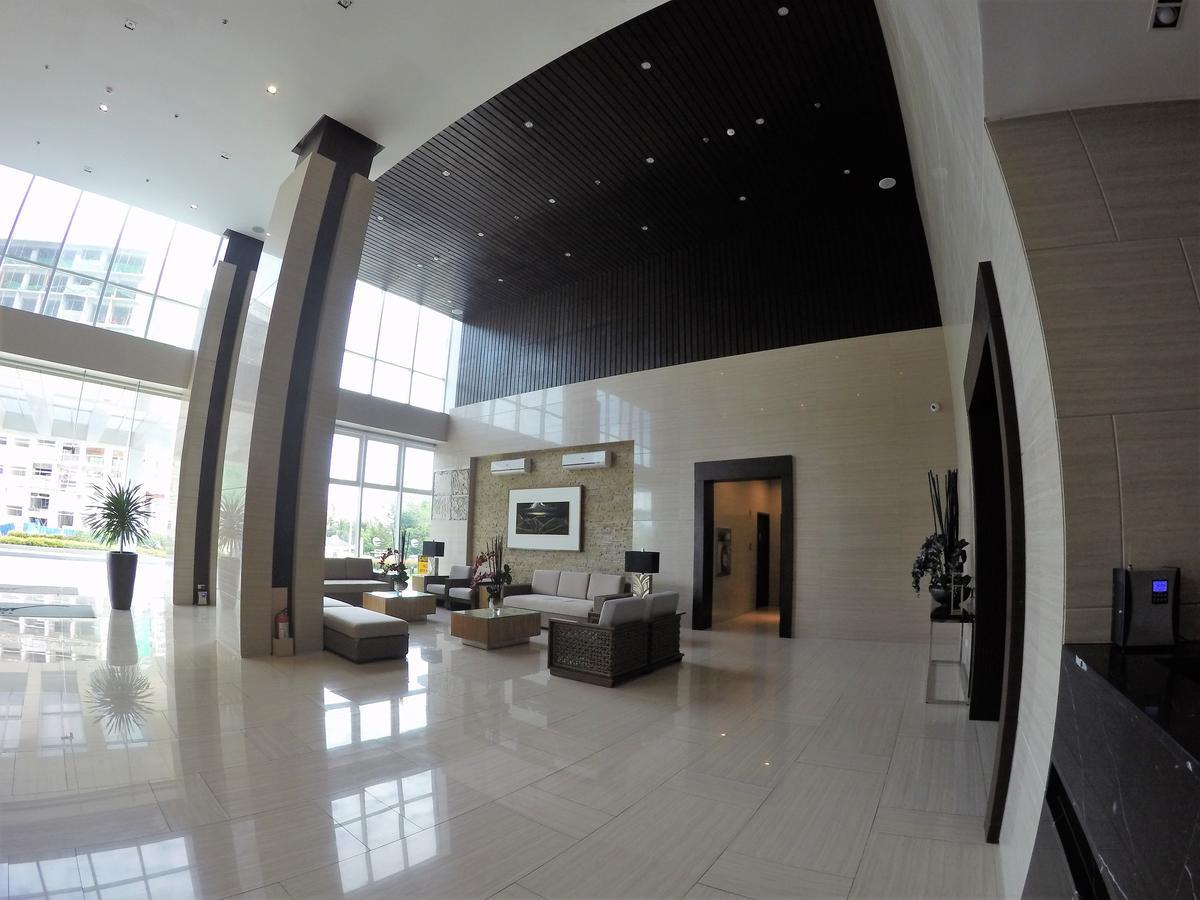 Wind Residence Condo - Tagaytay By Jaderooms Tagaytay City Zewnętrze zdjęcie